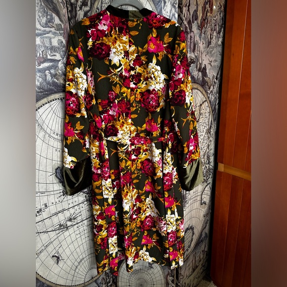 RARE Hard to find! NY & Co long kimono jacket. Size Medium. - Picture 2 of 4